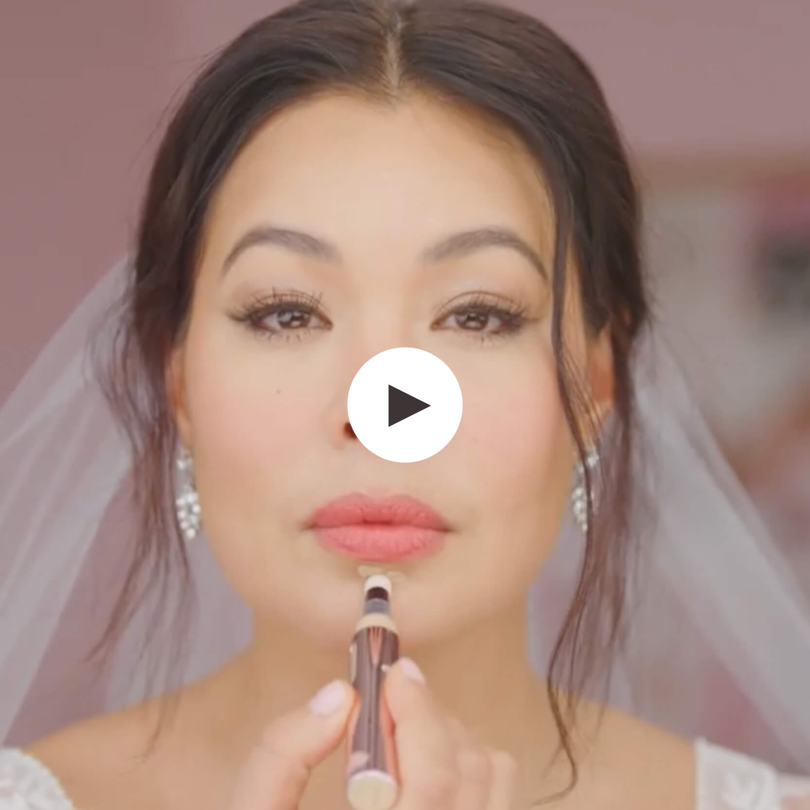 Bridal Makeup Touch Up Kits : What to include and why you should